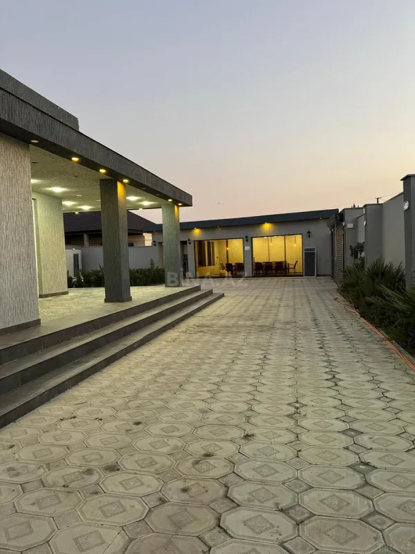 Kirayə verilir 4 otaqlı həyət evi 210 m²