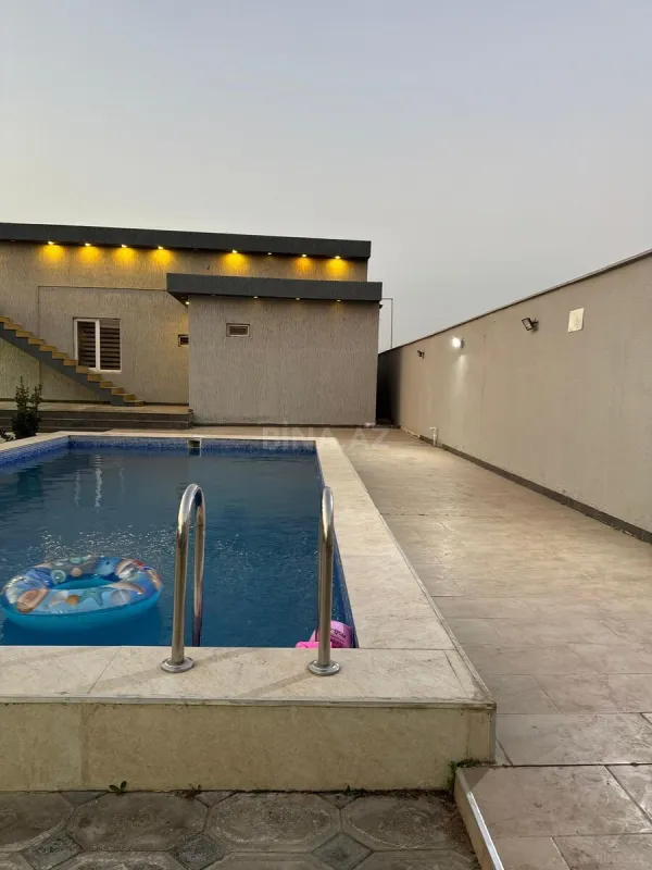 Kirayə verilir 4 otaqlı həyət evi 210 m²