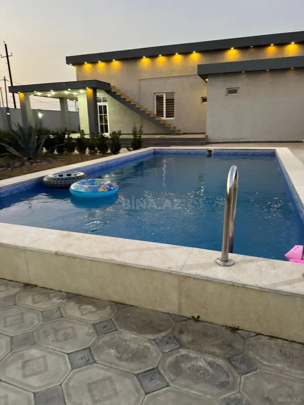 Kirayə verilir 4 otaqlı həyət evi 210 m²