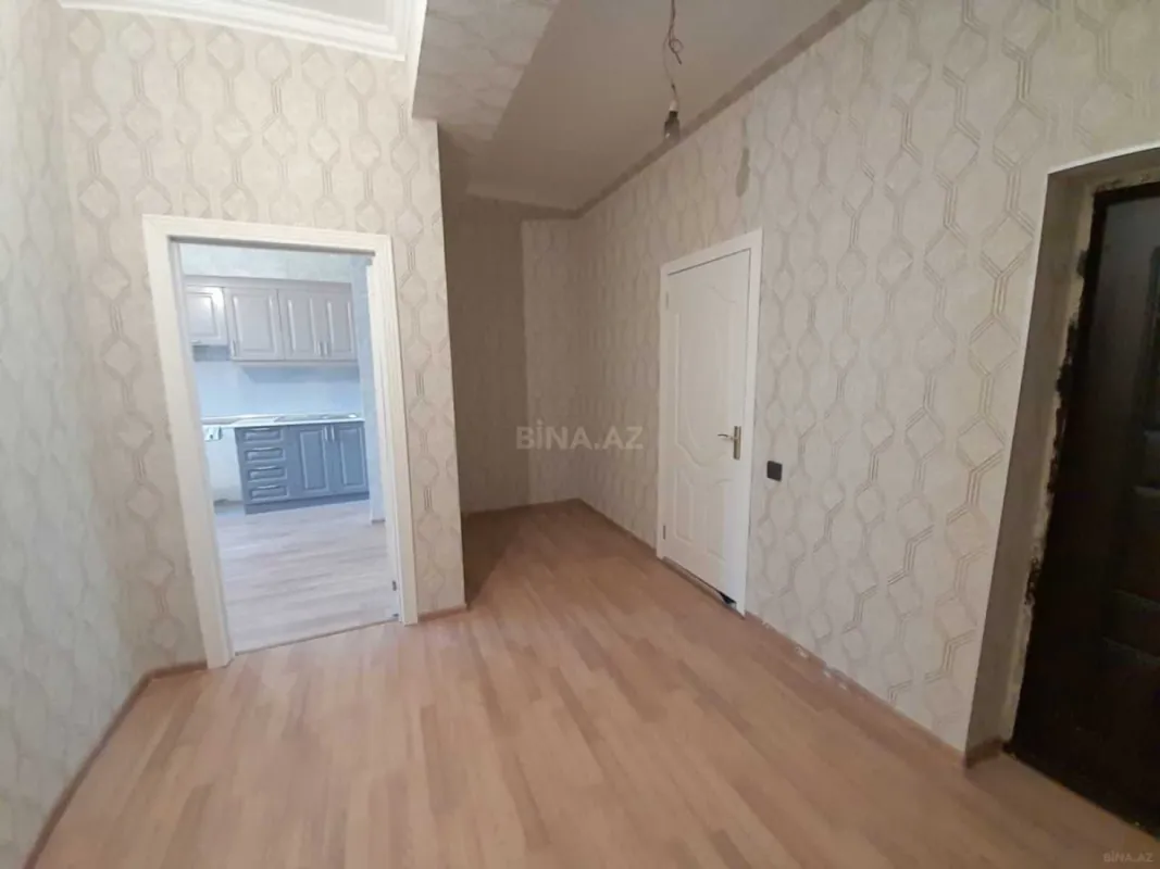 Satılır 3 otaqlı mənzil 111 m²