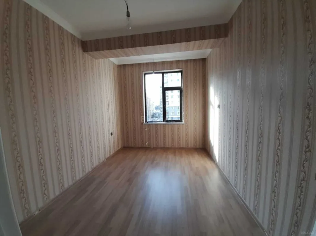 Satılır 3 otaqlı mənzil 111 m²
