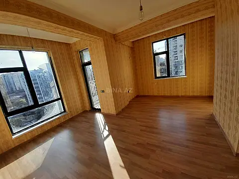 Satılır 3 otaqlı mənzil 111 m²