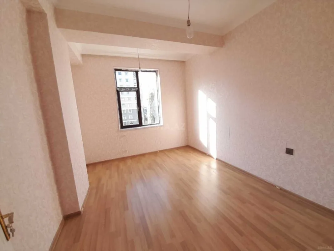 Satılır 3 otaqlı mənzil 111 m²
