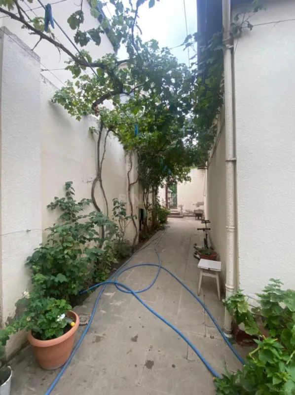 Satılır 4 otaqlı həyət evi 150 m²