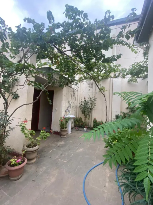 Satılır 4 otaqlı həyət evi 150 m²