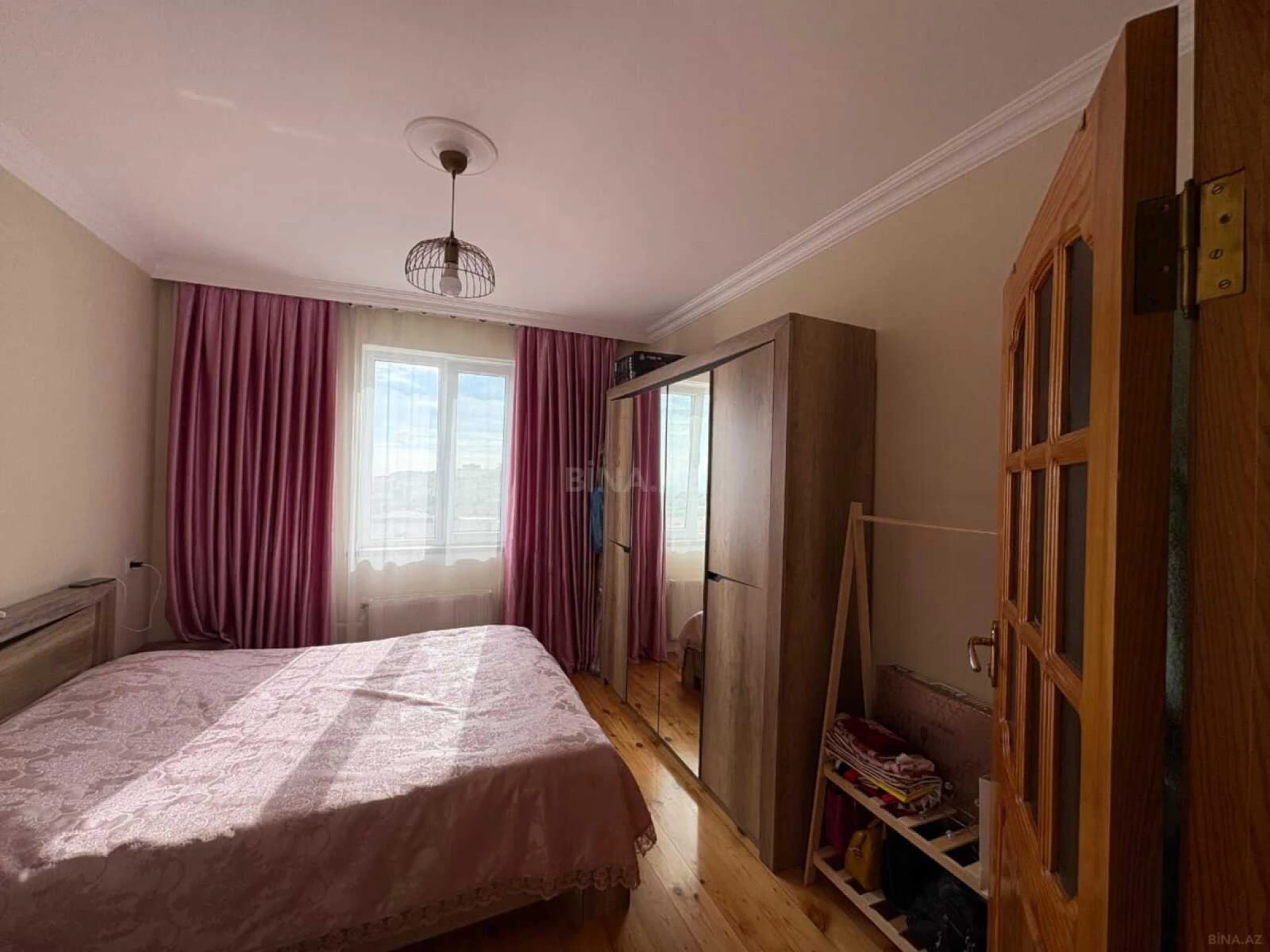 Satılır 5 otaqlı mənzil 100 m²