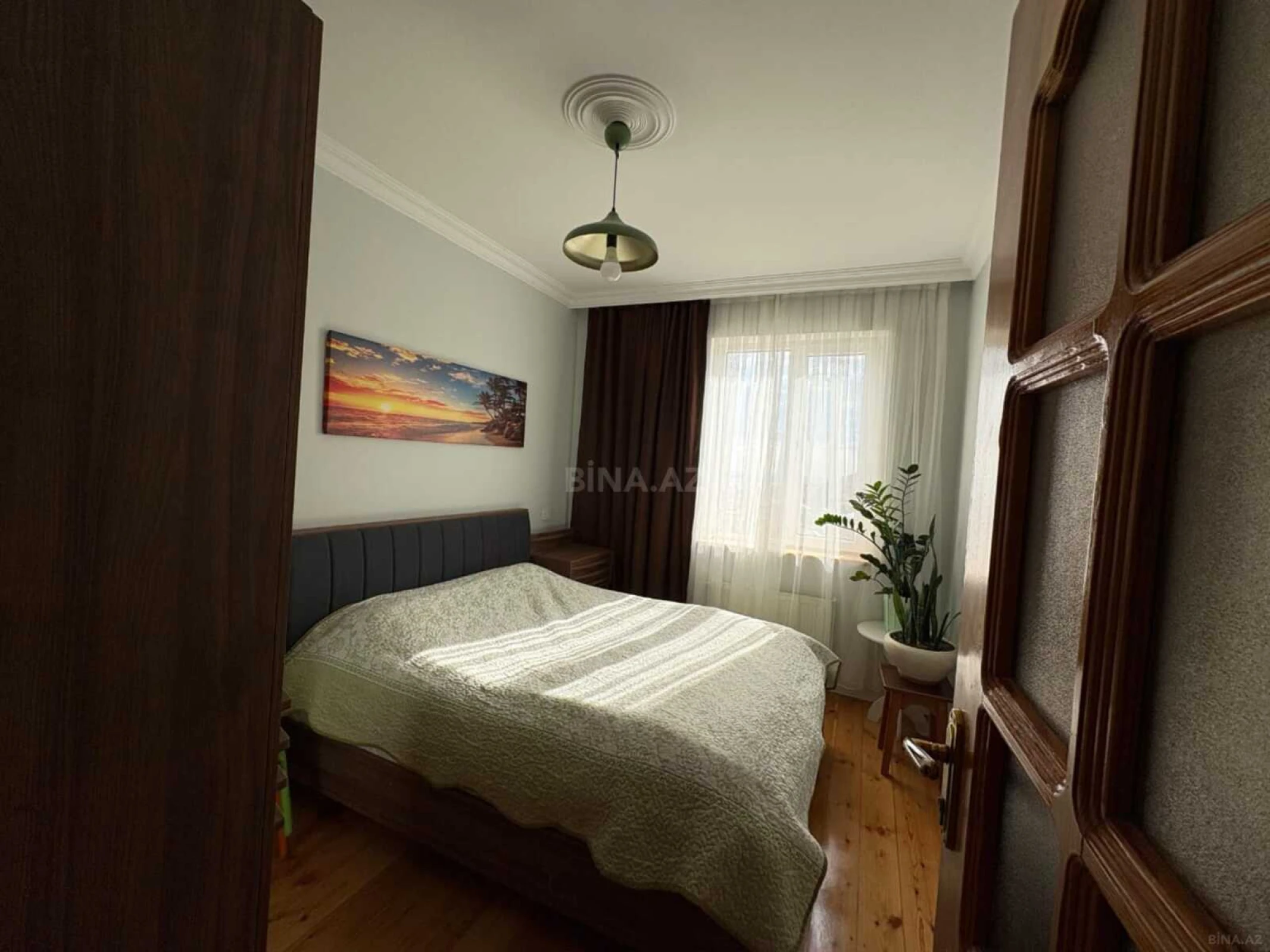 Satılır 5 otaqlı mənzil 100 m²