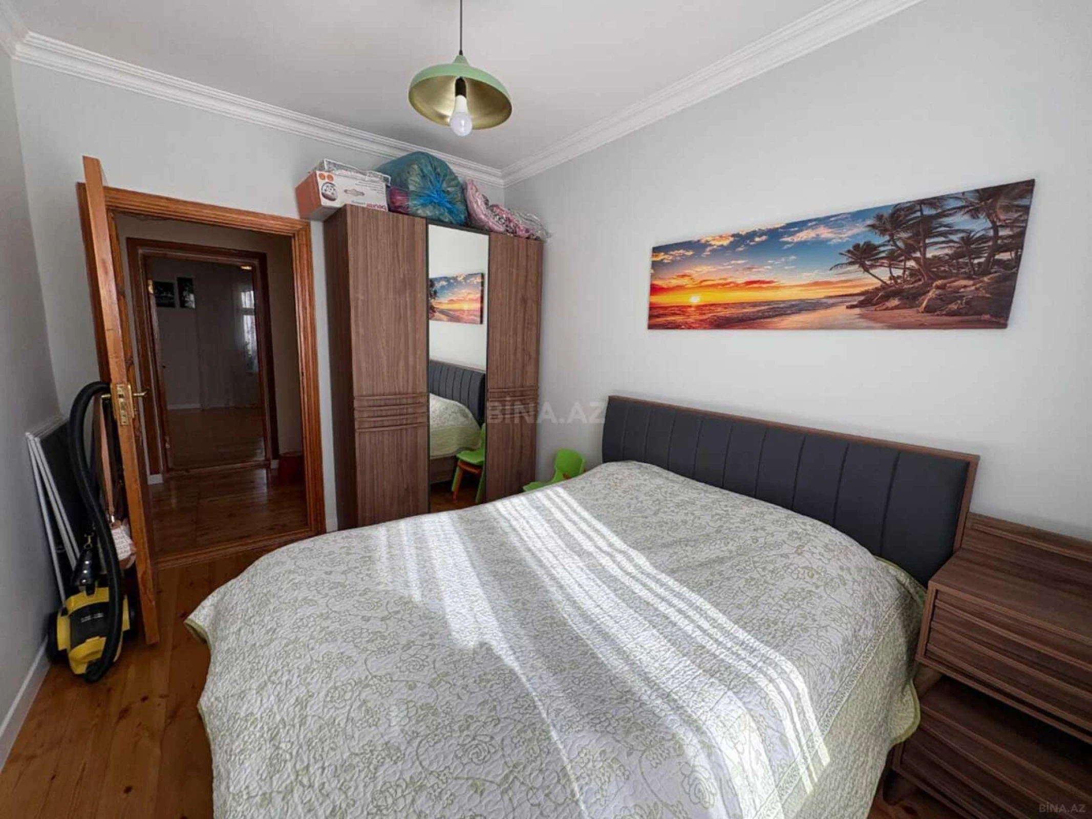 Satılır 5 otaqlı mənzil 100 m²