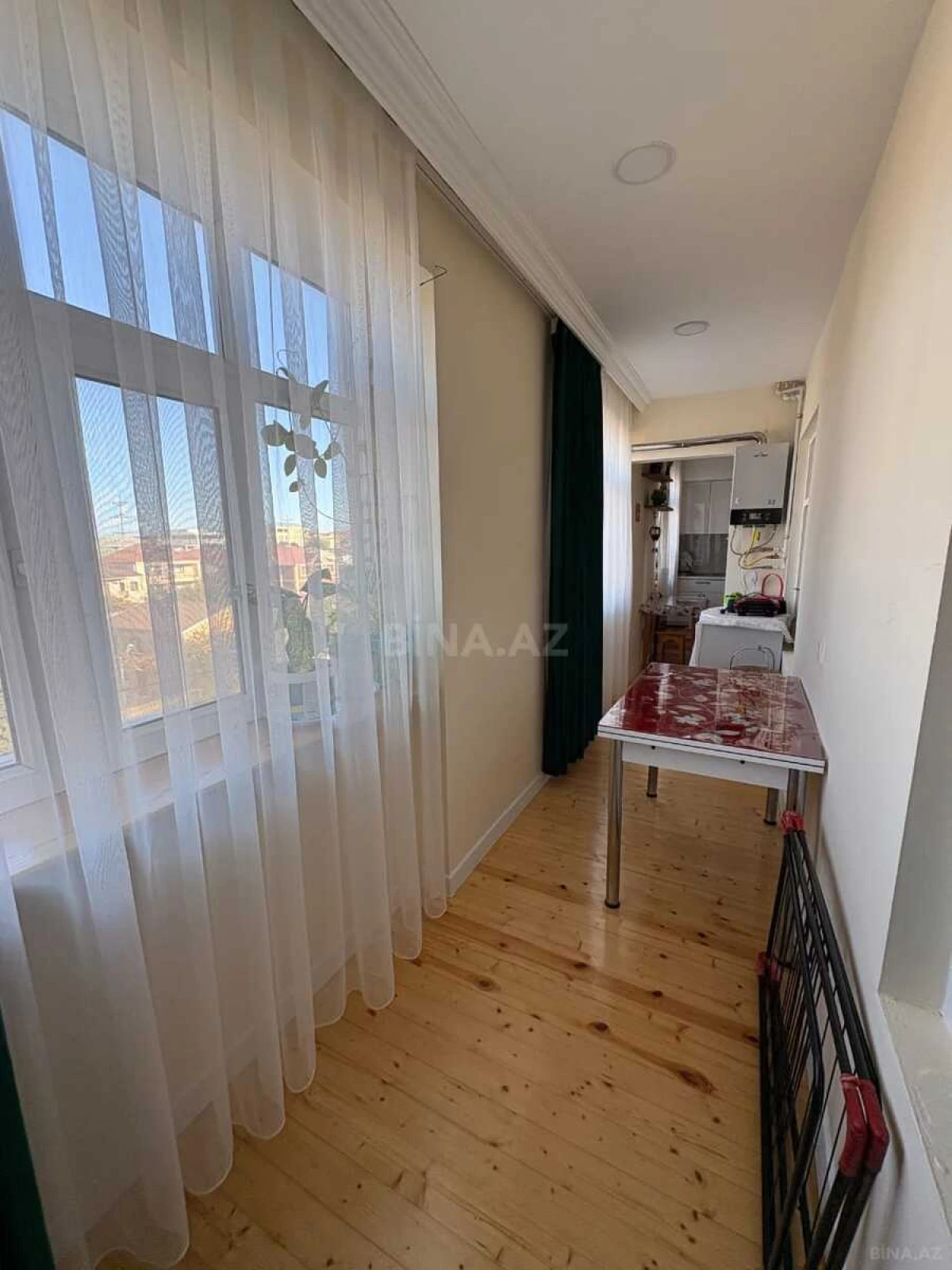 Satılır 5 otaqlı mənzil 100 m²