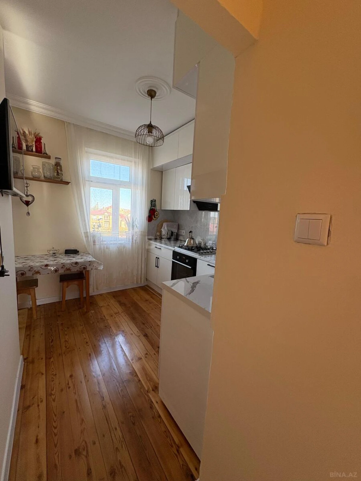 Satılır 5 otaqlı mənzil 100 m²