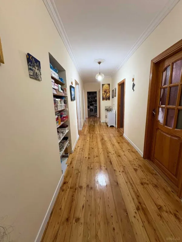 Satılır 5 otaqlı mənzil 100 m²