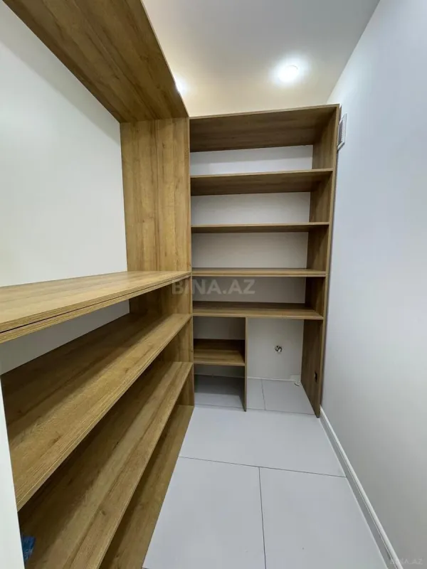Satılır 3 otaqlı mənzil 118 m²