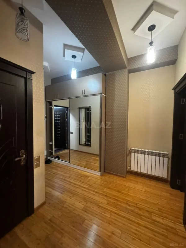 Kirayə verilir 2 otaqlı mənzil 60 m²
