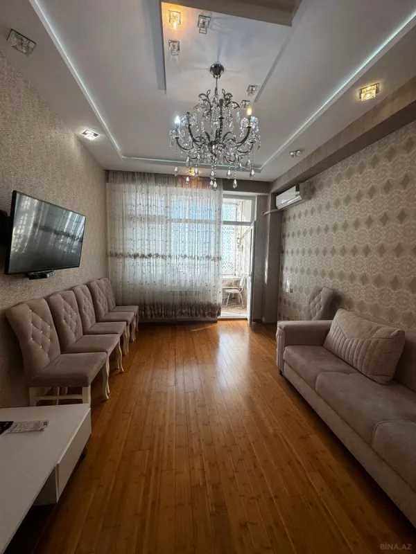 Kirayə verilir 2 otaqlı mənzil 60 m²