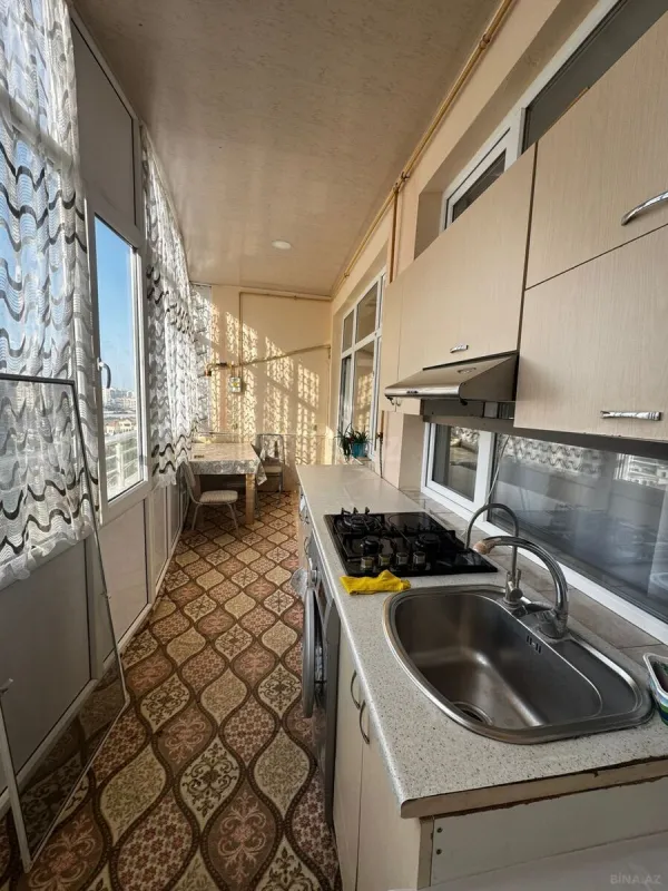 Kirayə verilir 2 otaqlı mənzil 60 m²