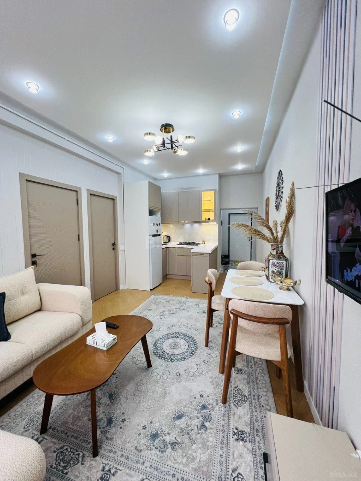 Satılır 2 otaqlı mənzil 58 m²