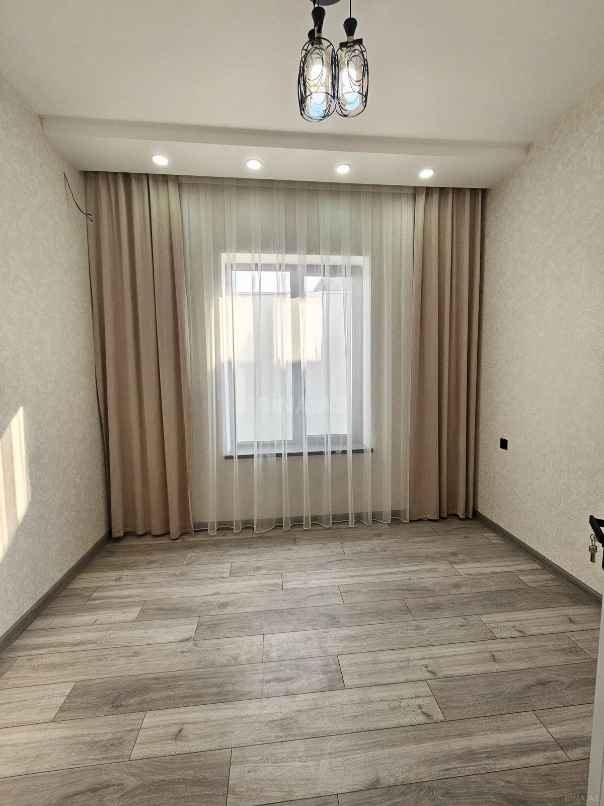 Satılır 4 otaqlı həyət evi 150 m²