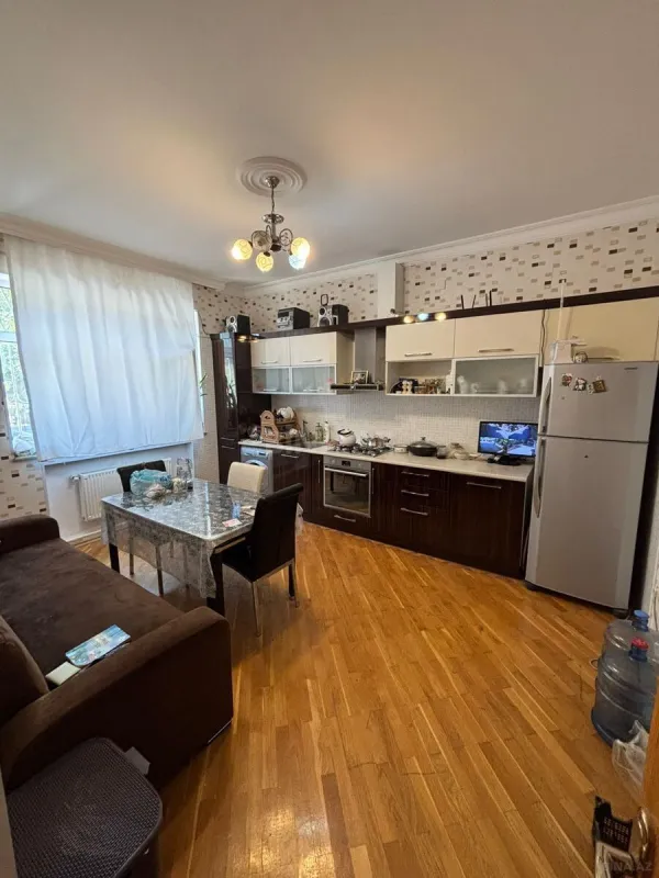 Kirayə verilir 3 otaqlı həyət evi 110 m²