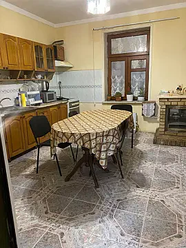 Satılır 7 otaqlı həyət evi 500 m² — Bakı 7 otaq 500.00 m²