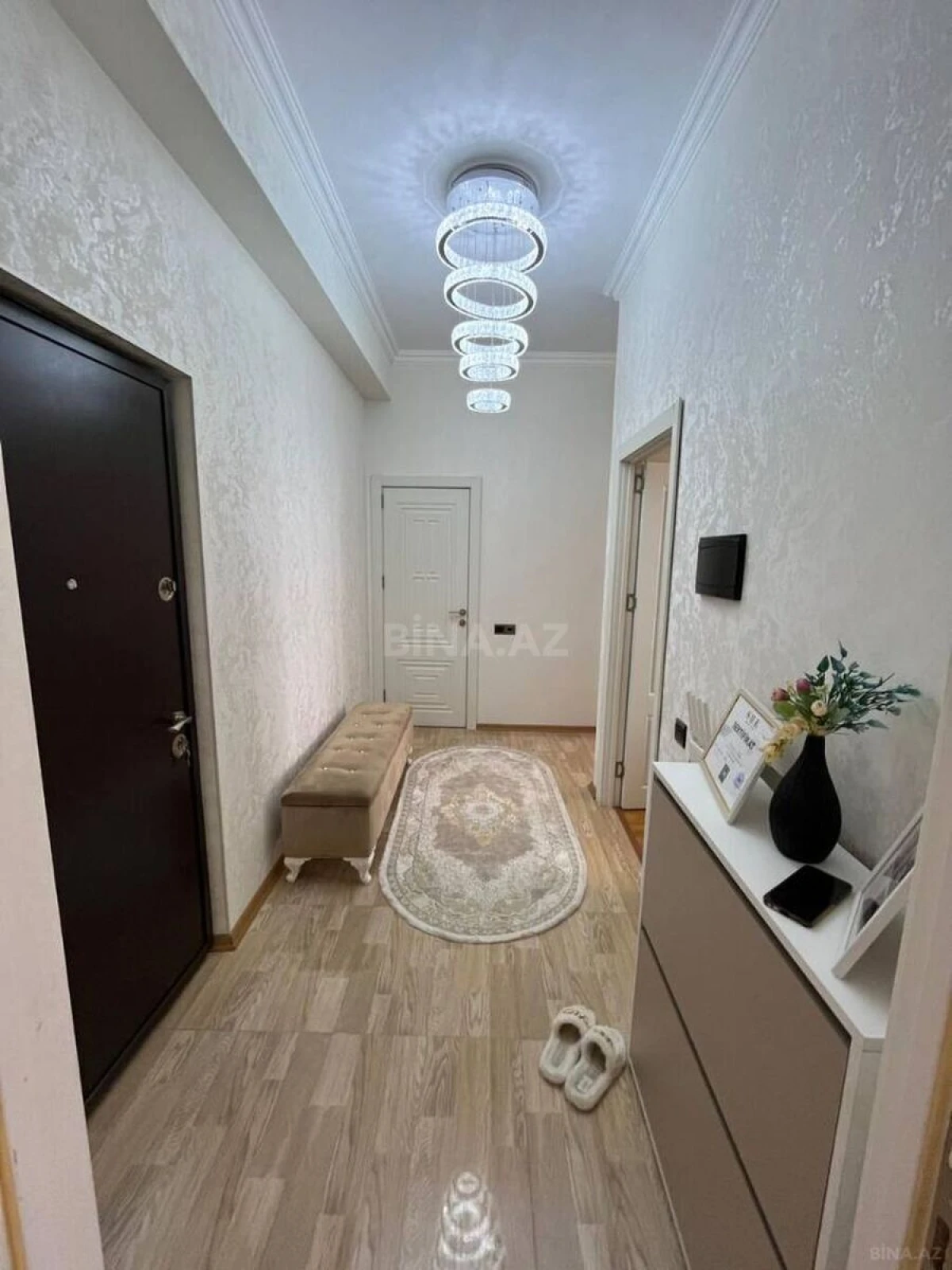 Satılır 2 otaqlı mənzil 60 m²