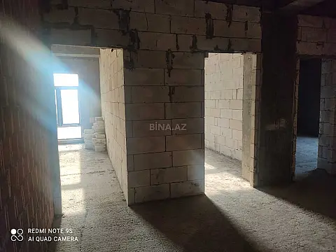 Satılır 3 otaqlı mənzil 149 m²