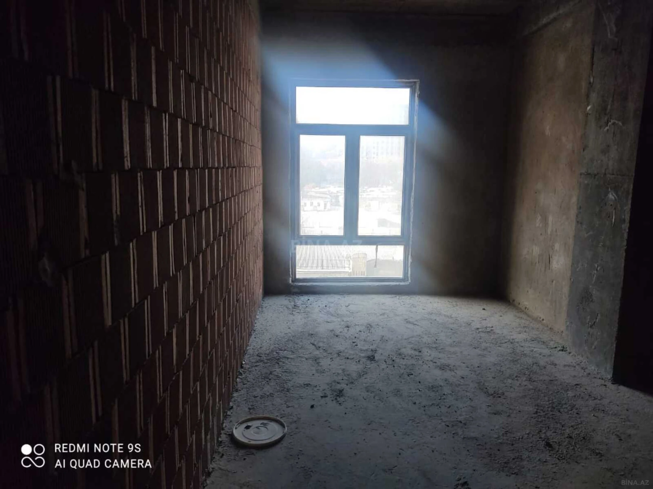 Satılır 3 otaqlı mənzil 149 m²