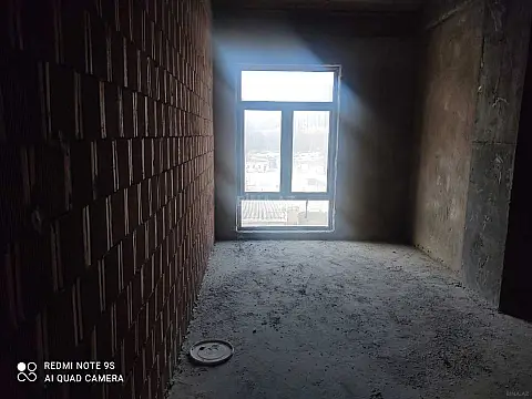 Satılır 3 otaqlı mənzil 149 m²