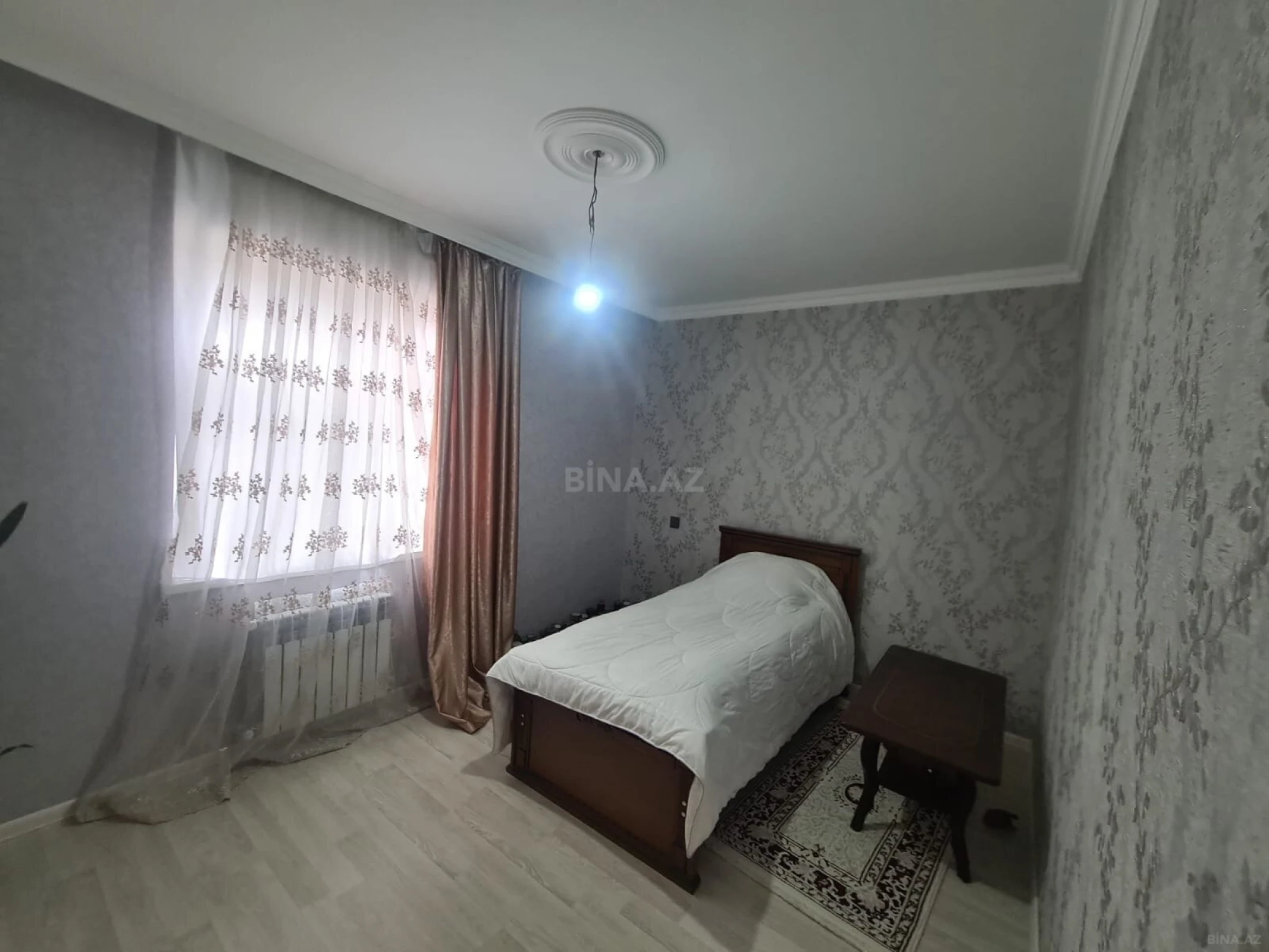 Satılır 4 otaqlı həyət evi 130 m²
