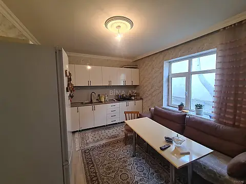 Satılır 4 otaqlı həyət evi 130 m²