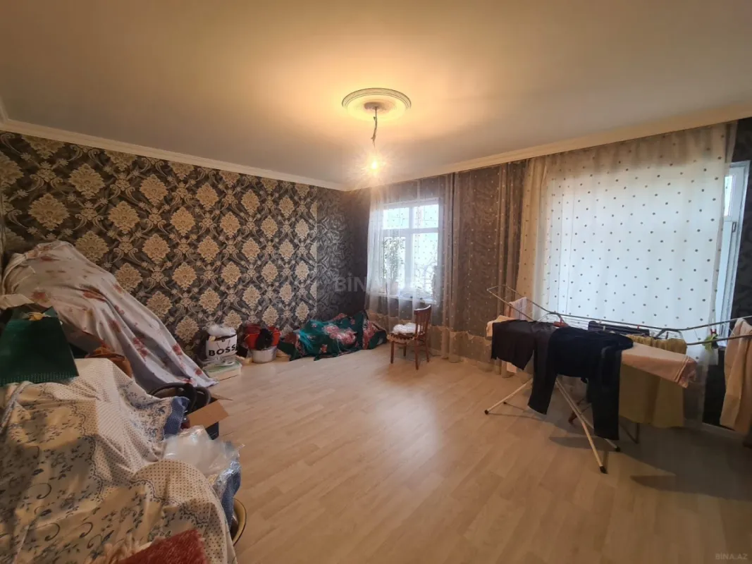 Satılır 4 otaqlı həyət evi 130 m²