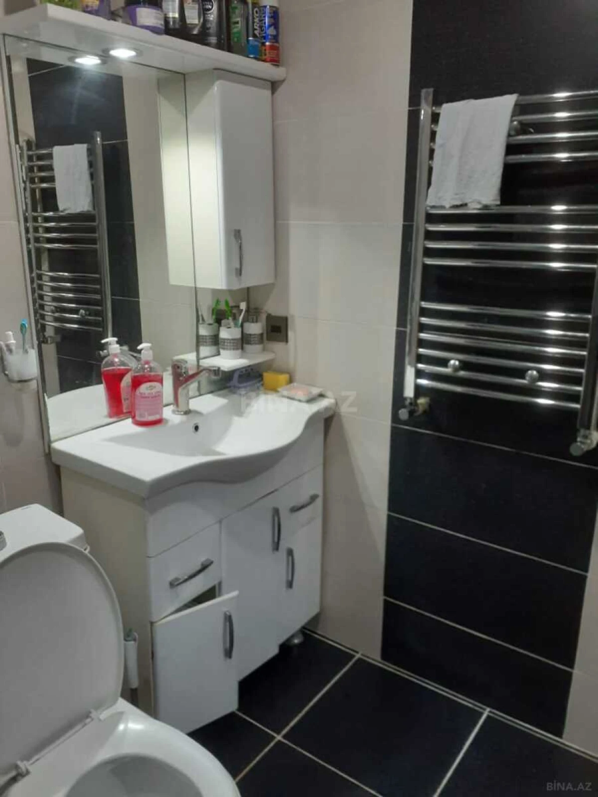 Satılır 2 otaqlı mənzil 90 m²