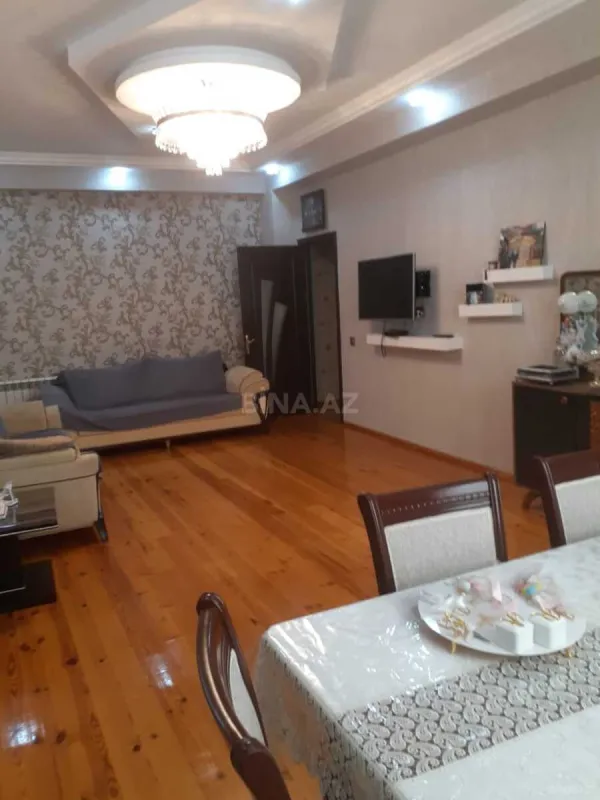 Satılır 2 otaqlı mənzil 90 m²