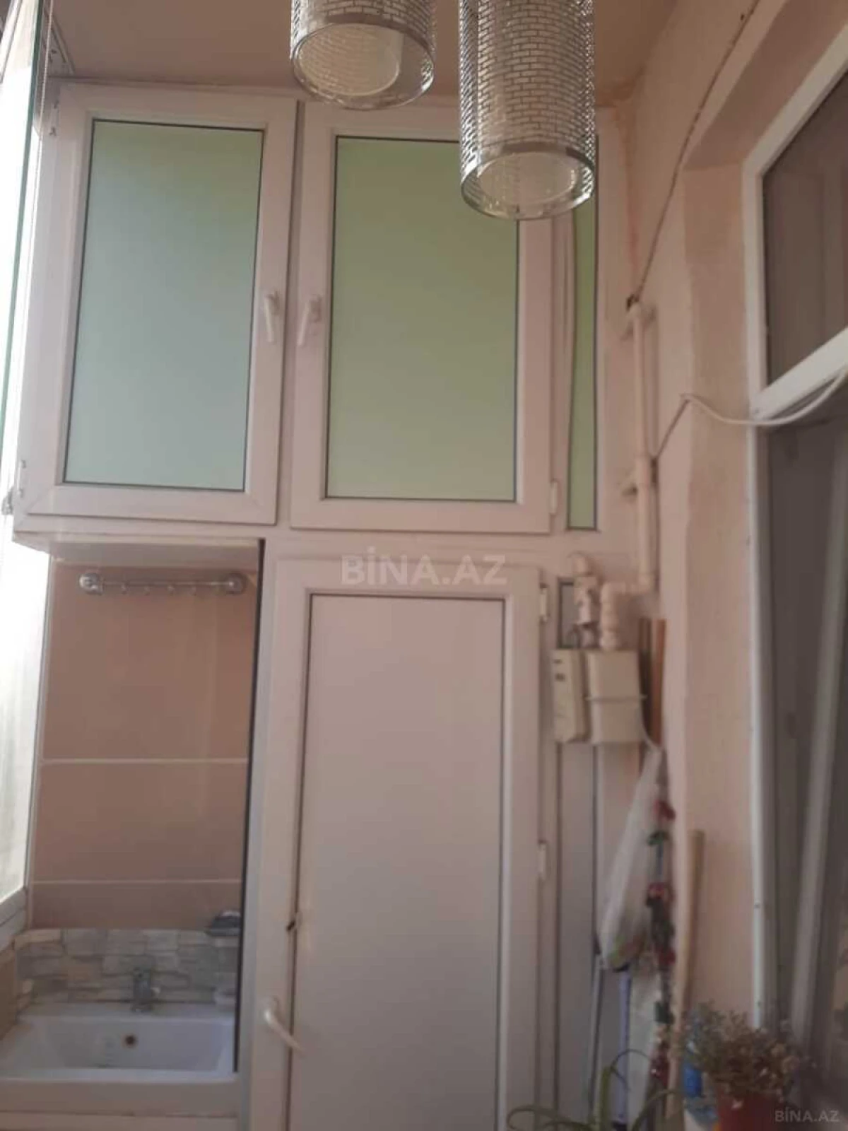 Satılır 2 otaqlı mənzil 90 m²