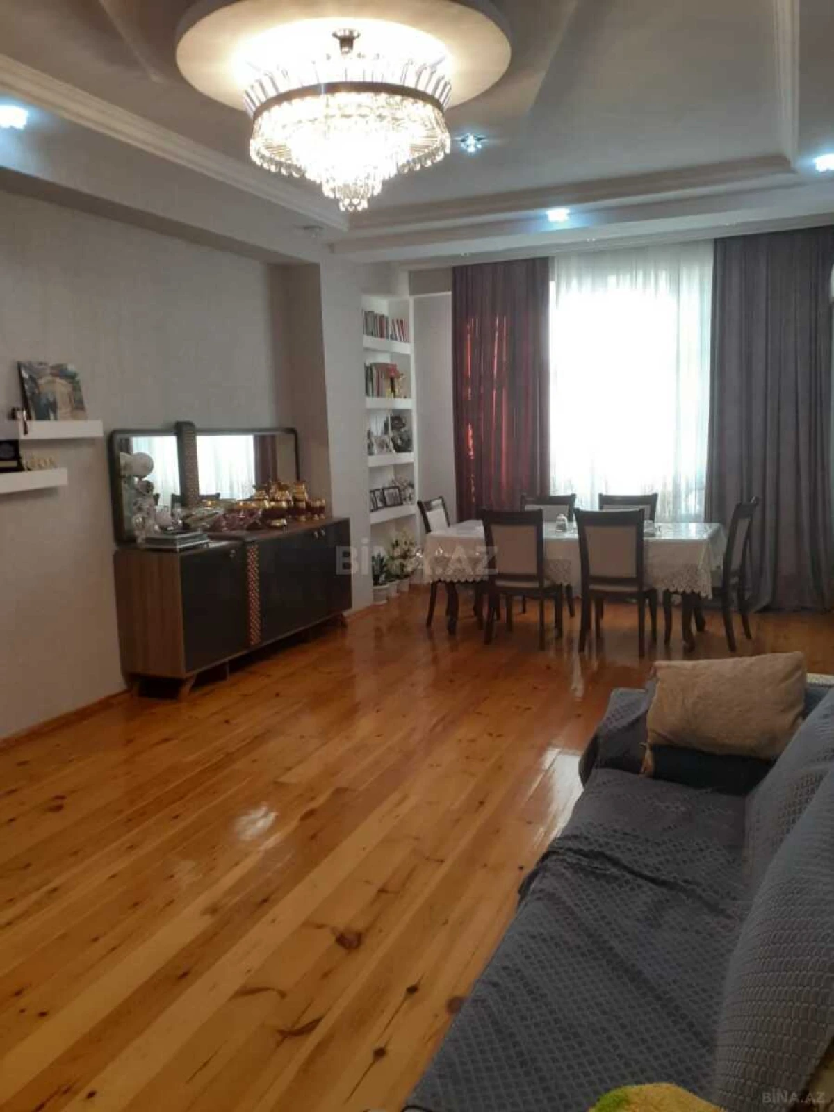 Satılır 2 otaqlı mənzil 90 m²