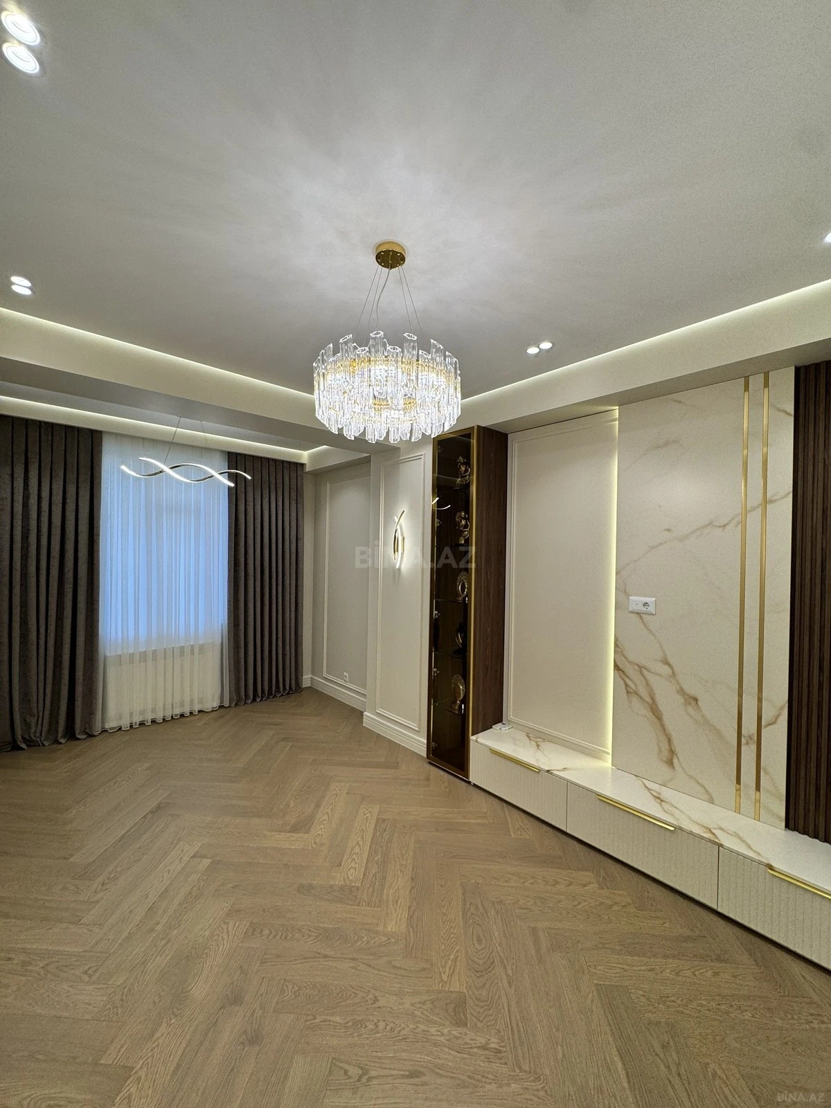 Satılır 3 otaqlı mənzil 86 m²