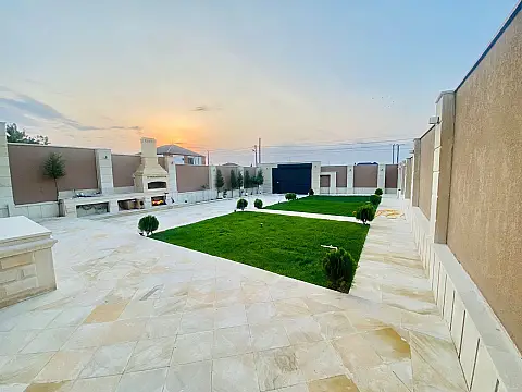 Satılır 6 otaqlı həyət evi 300 m²