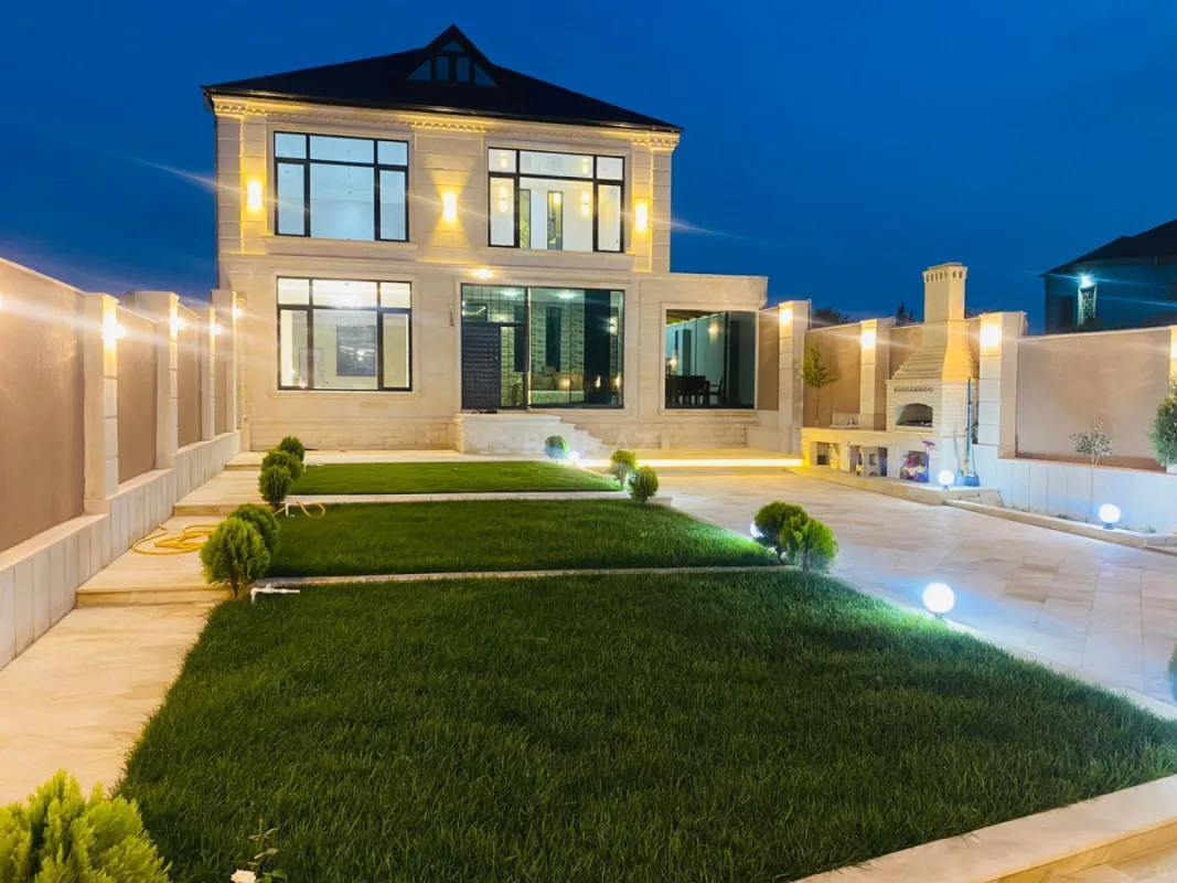 Satılır 6 otaqlı həyət evi 300 m²