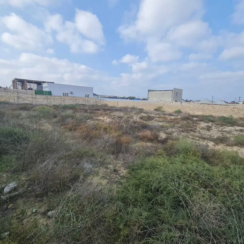 Satılır torpaq sahəsi 10 m²