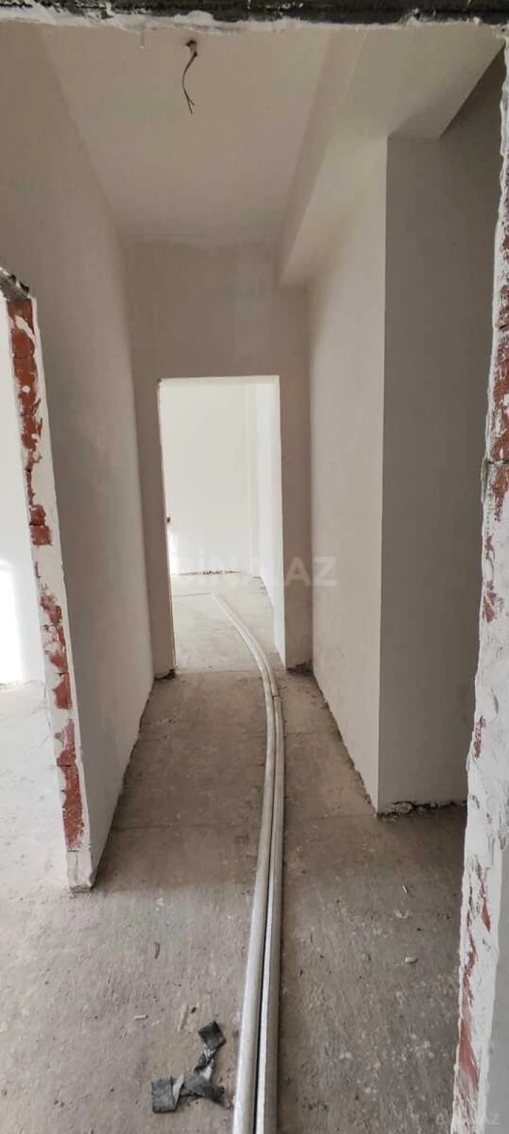 Satılır 2 otaqlı mənzil 99.3 m²