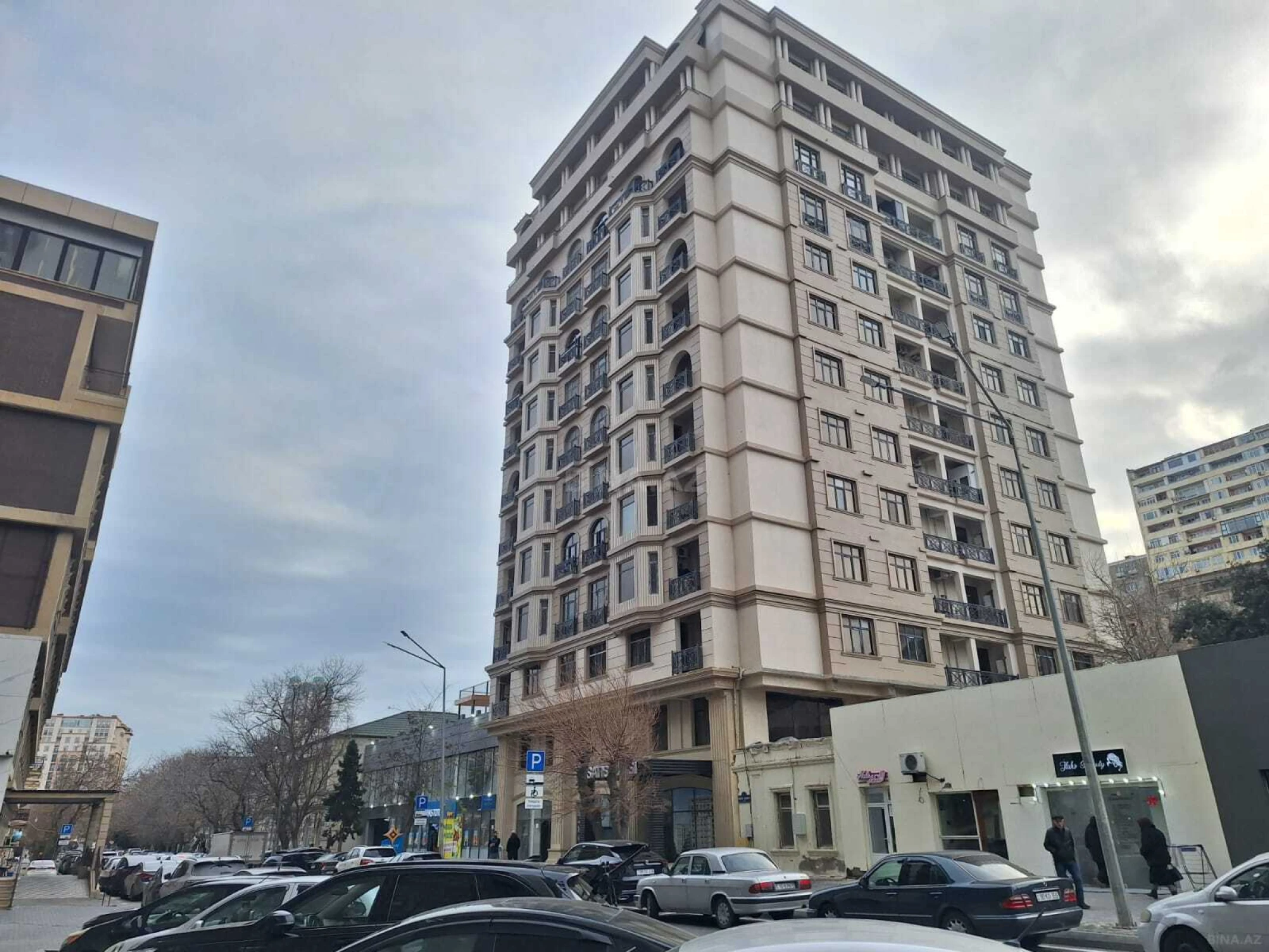 Satılır 2 otaqlı mənzil 99.3 m²