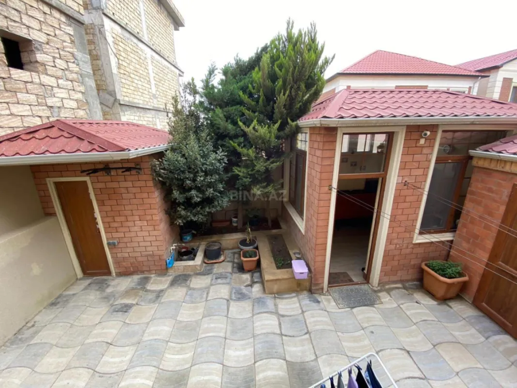 Satılır 4 otaqlı həyət evi 120 m²