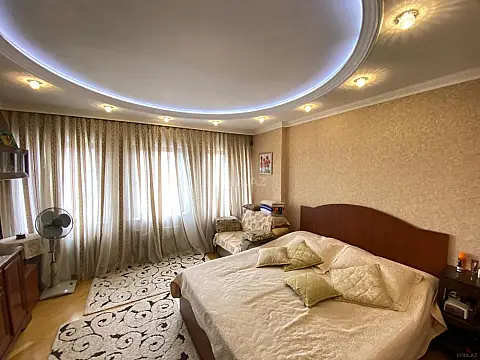 Satılır 4 otaqlı həyət evi 120 m²