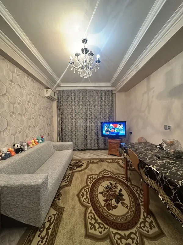 Satılır 2 otaqlı mənzil 44 m²