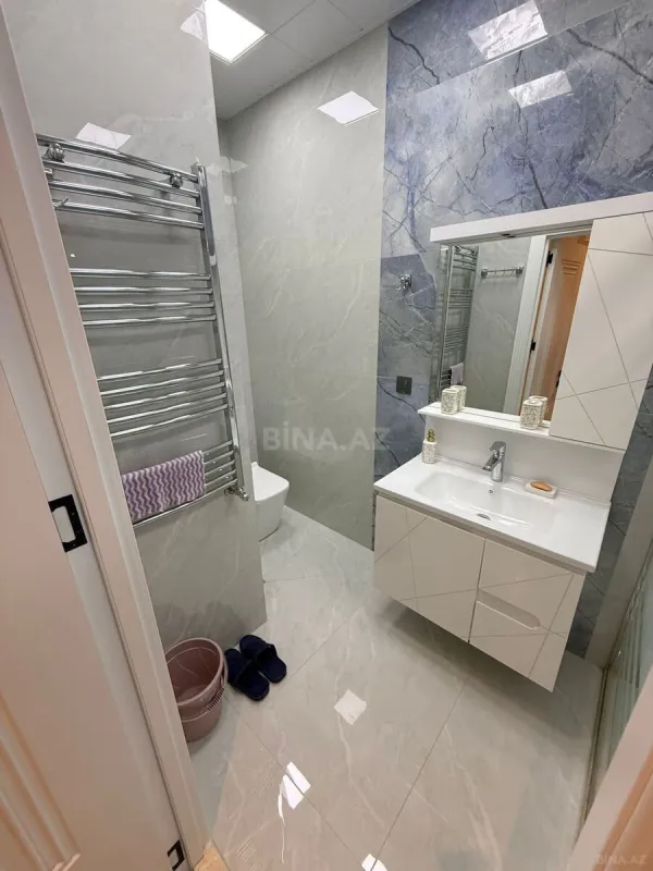 Kirayə verilir 2 otaqlı mənzil 72 m²