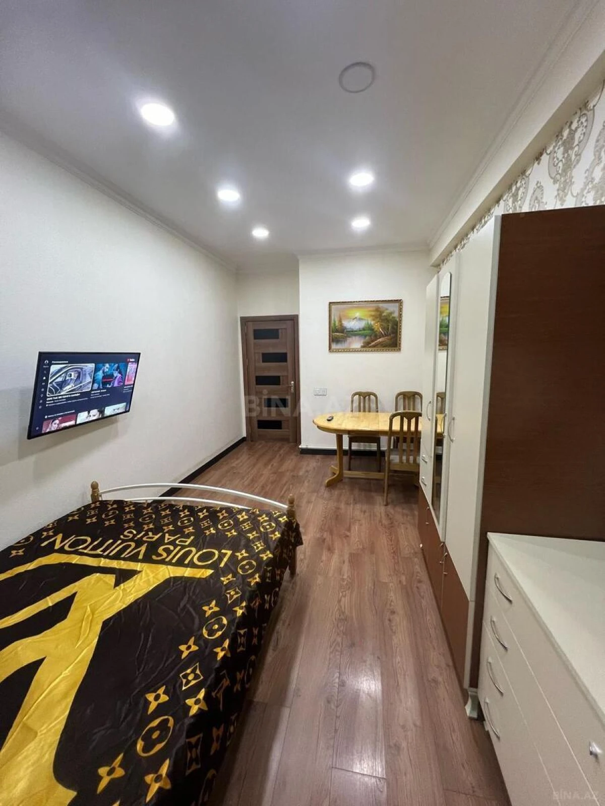 Kirayə verilir 2 otaqlı mənzil 43 m²
