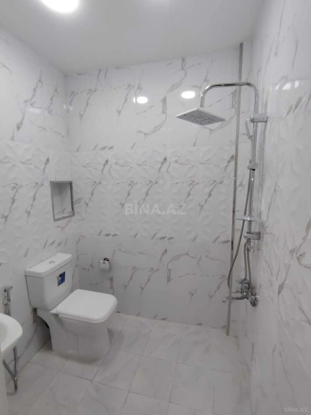 Satılır 2 otaqlı mənzil 45 m²