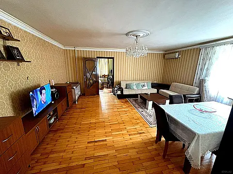 Satılır 5 otaqlı mənzil 100 m² — Bakı 5 otaq 100.00 m²