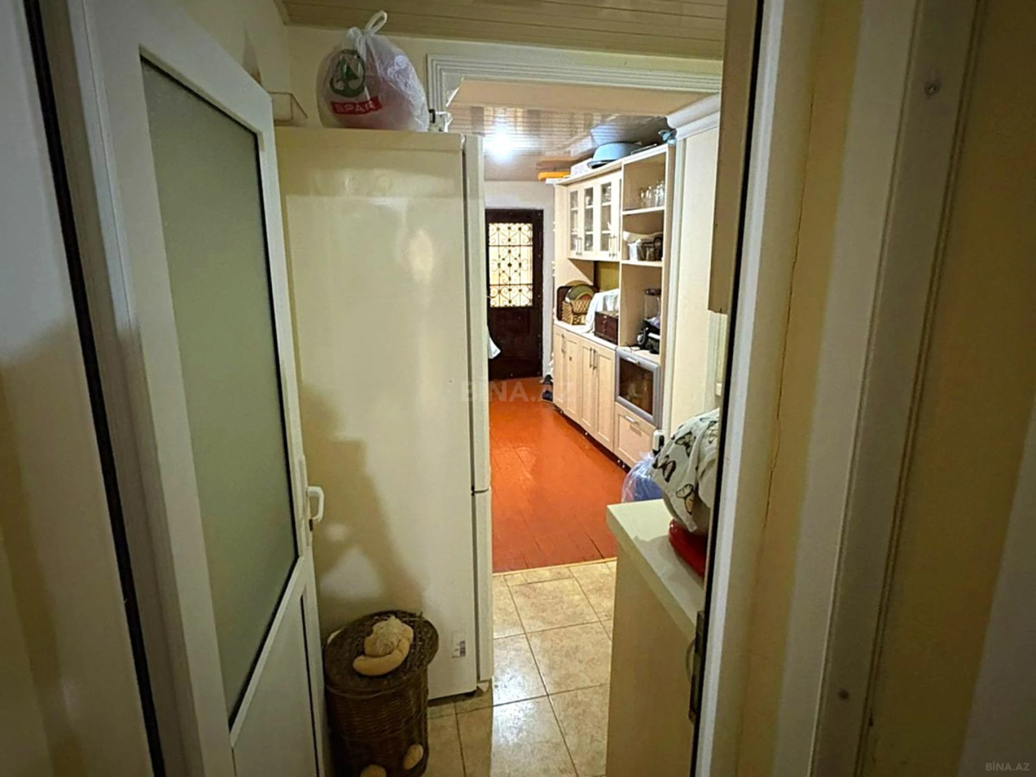 Satılır 5 otaqlı mənzil 100 m²