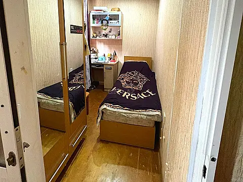 Satılır 5 otaqlı mənzil 100 m²