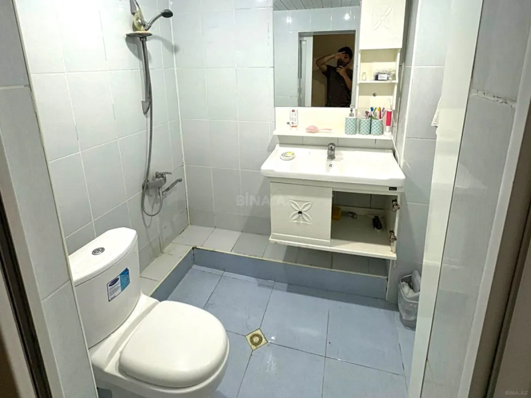 Satılır 5 otaqlı mənzil 100 m²